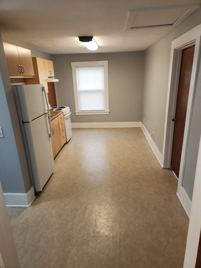 64 Tryon Park unit Up, Rochester, NY 14609 - photo 2