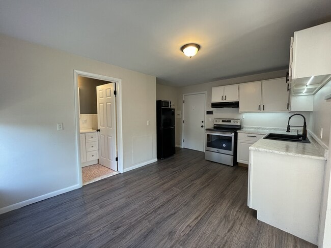 4359 Lake Ave unit 4361 Lake Ave. - Uni, Rochester, NY 14612 - photo 5