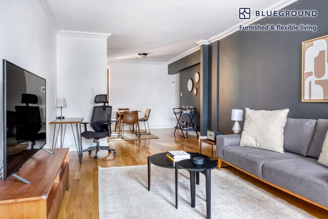 108 W 15th St unit FL5-ID205, New York, NY 10011 - photo 3