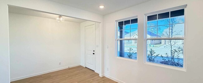 1011 Colgate Cir, Princeton, TX 75407 - photo 7