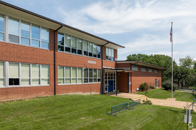 Griffith Elementary School is graded C- on Niche.