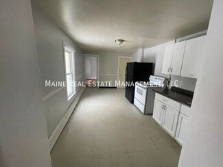 22 Birch St Unit 2, Bangor, ME 04401