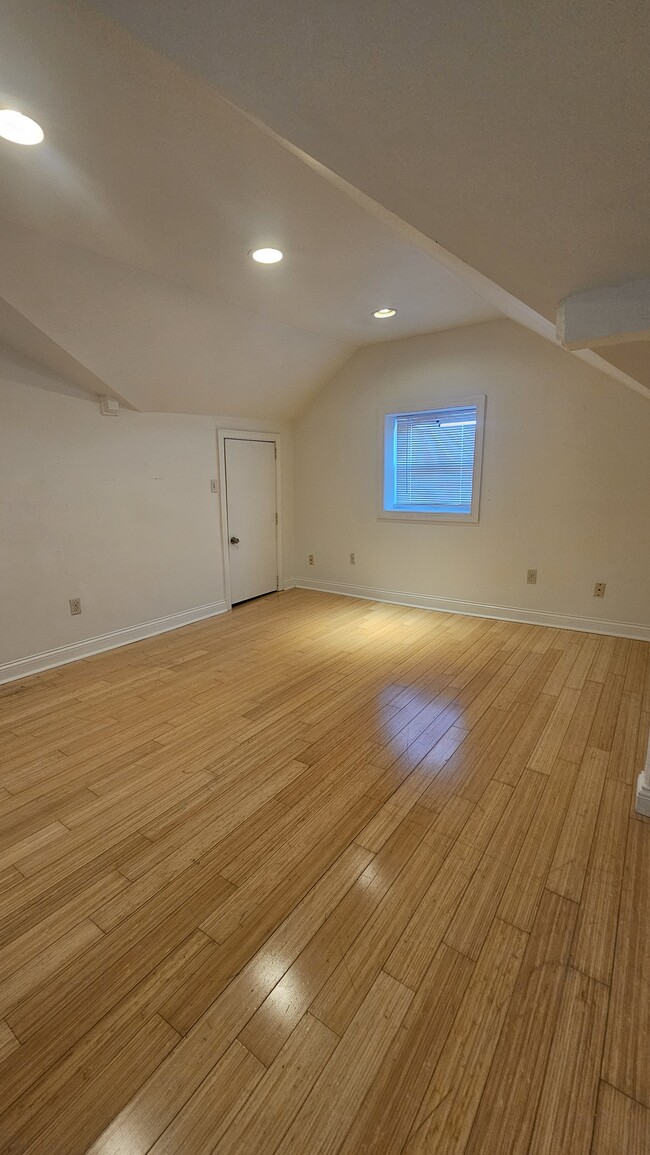 635 Kress Aly unit 4, Cincinnati, OH 45214 - photo 3