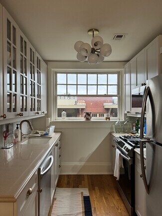 266 11th St NE Unit 204, Atlanta, GA 30309