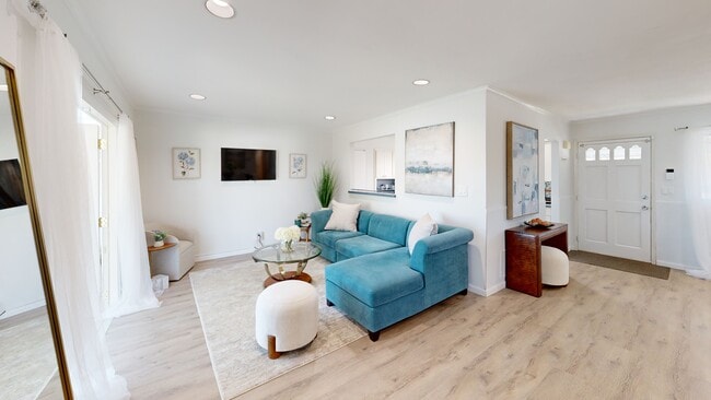 6 Karen Ave, Plainview, NY 11803 - photo 3