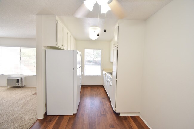 Parkview Poway Apartments | Comfortable Living in the Heart of Poway!, Poway, CA 92064 - photo 5