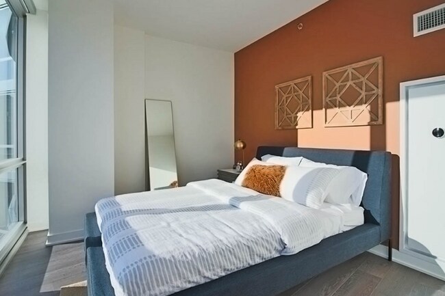 461 N Park Dr, Chicago, IL 60611 - photo 6