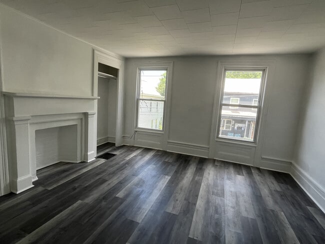 20 Livingston St unit 2, Catskill, NY 12414 - photo 5