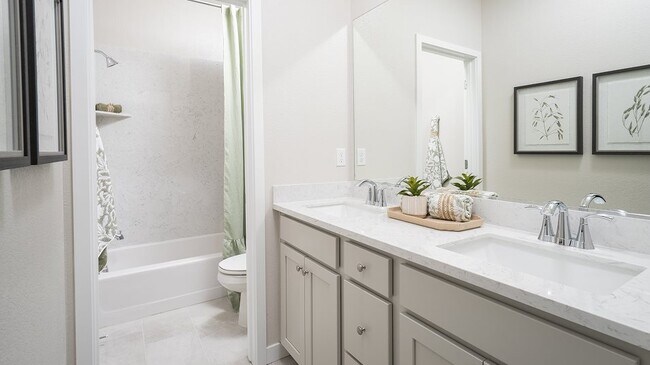 6843 Oyster Point Ln, Stockton, CA 95219 - photo 4