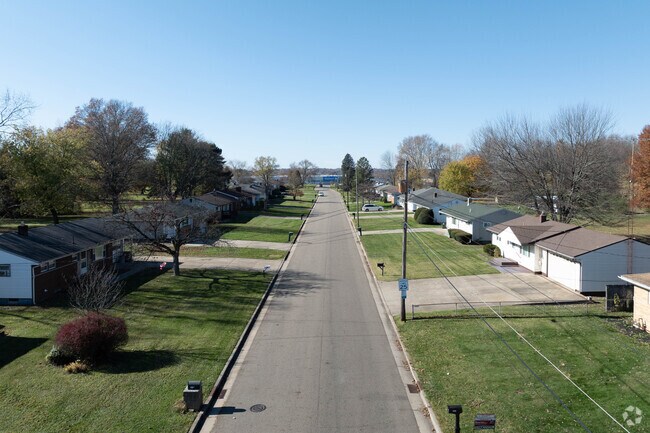 Wide streets and large lawns line the East Fairmount neighborhood.