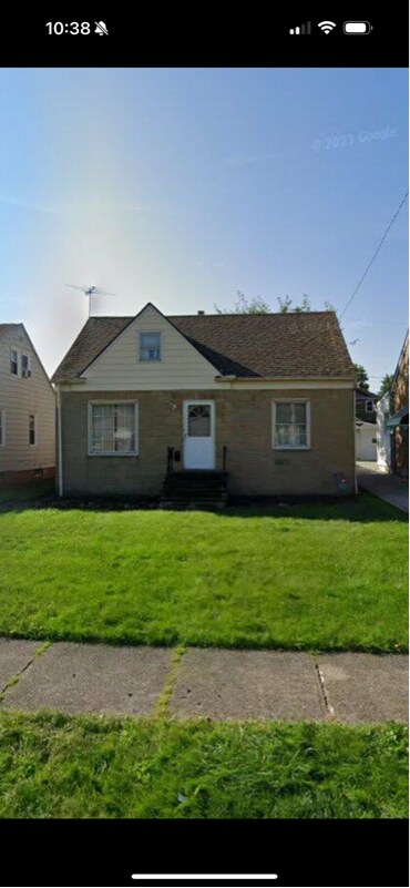 8015 Theota Ave, Parma, OH 44129