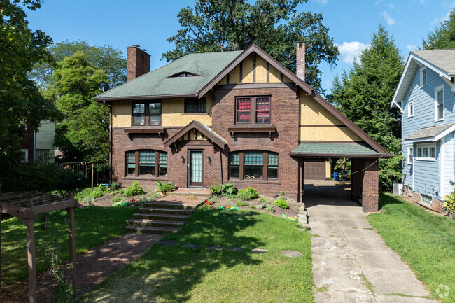 Large Tudor homes can be found in the Vassar Park neighborhood.