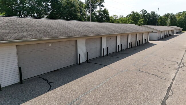 River View Apartments, Stevens Point, WI 54481 - photo 6