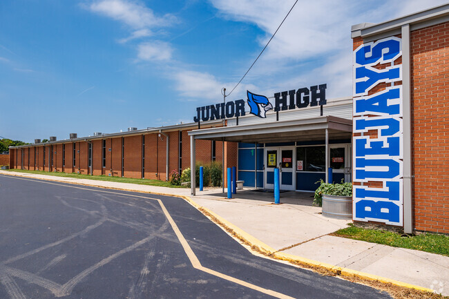 Marshfield Junior High School offers a variety of extra curricular activities for students.