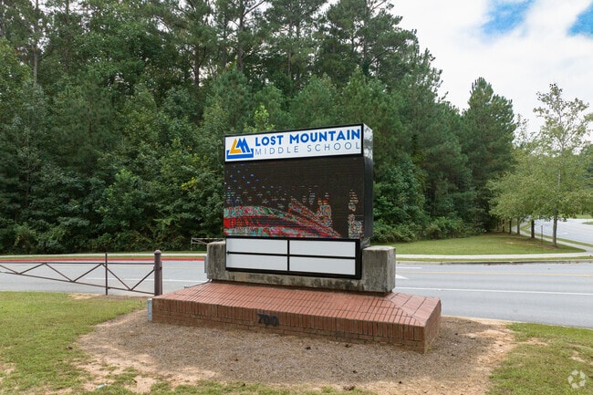 Lost Mountain Middle School is located at 700 Old Mountain Rd NW, Kennesaw, GA 30152.