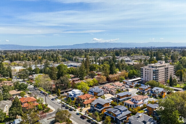 Barron Park residents enjoy close proximity to Silicon Valley, perfect for those commuting.