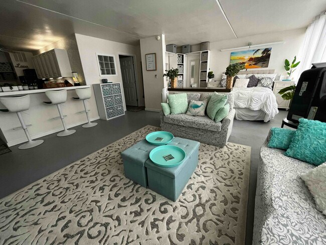 Harbor Lights unit B309, Kahului, HI 96732 - photo 2