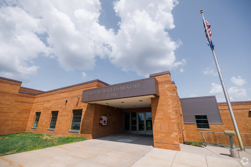Main entrance to Redtail Ridge Elementary School in Savage, Savage MN