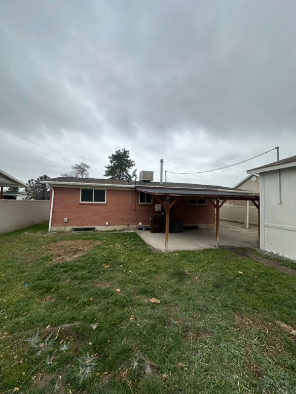 8169 Ivy Dr, Midvale, UT 84047 - photo 4