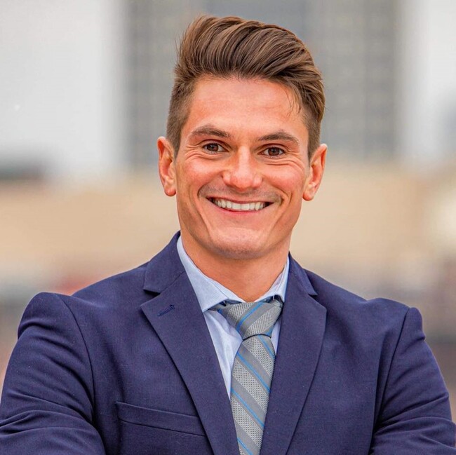 Agent Photo