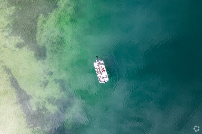 Chenequa residents have ample boating access in the community's three lakes.