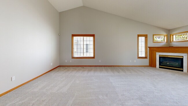 9282 Dunbar Knoll Cir N, Brooklyn Park, MN 55443 - photo 2