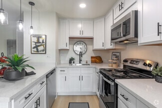 160 W Hamilton Ave, Campbell, CA 95008