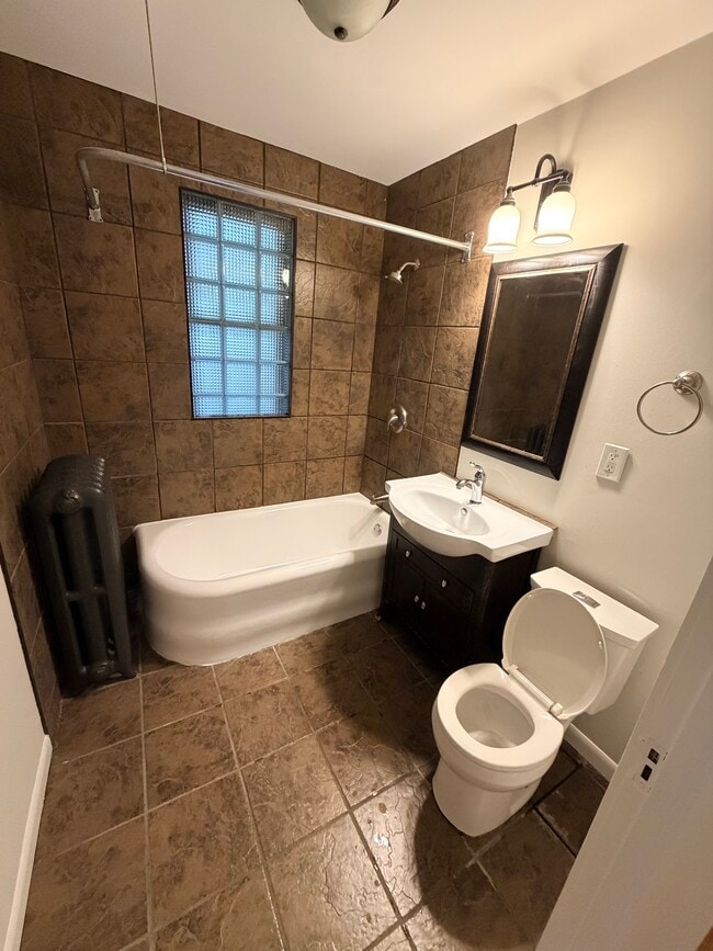 808 Dayton Ave unit Upper Unit, Saint Paul, MN 55104 - photo 7