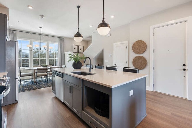 Stein Steel - Stack Quarters unit 8, Atlanta, GA 30316 - photo 6