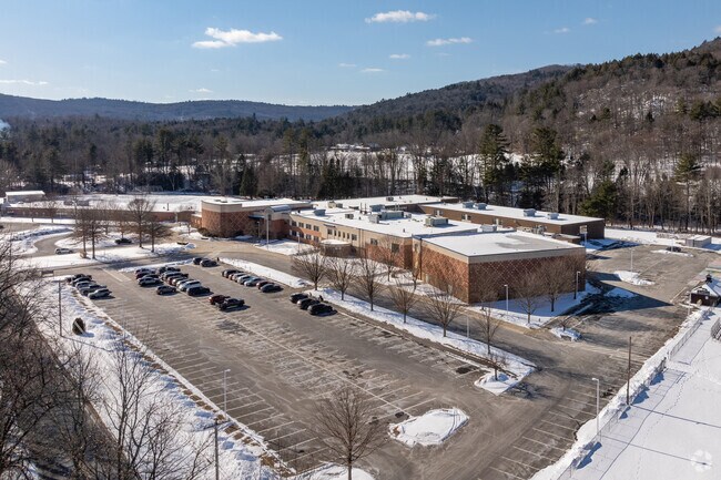 Area students in grades 9-12 attend Gateway Regional Middle School.