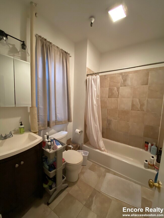 1193 Commonwealth Ave unit 29, Boston, MA 02134 - photo 4