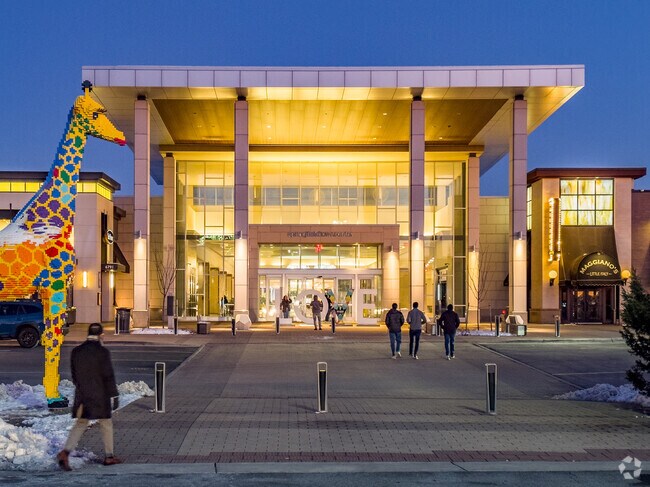 A world of retail and leisure at Springfield Town Center, just a short drive from Franconia.