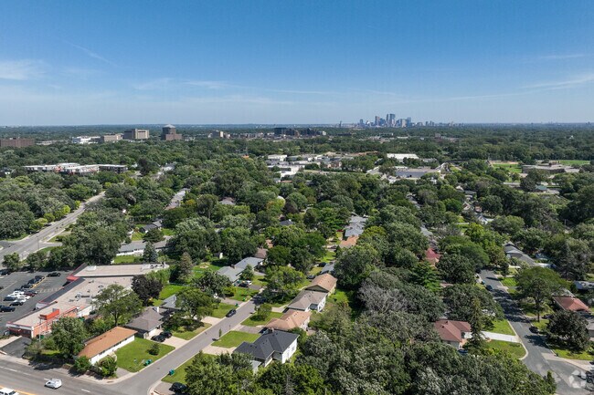 Willow Park is located just 7 miles from Minneapolis and has multiple commuting options.