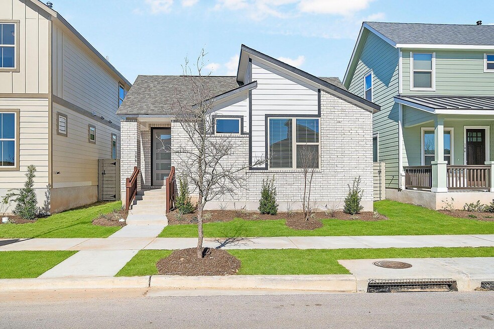 186 Weaver Ln, Bastrop, TX 78602 - photo 1