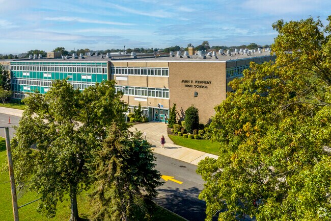 John F. Kennedy High School in Bellmore  has 1,024 students in grades 9-12 with a ratio of 11:1.