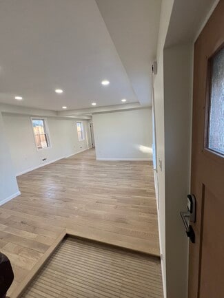 6 Thomas St, Boston, MA 02130