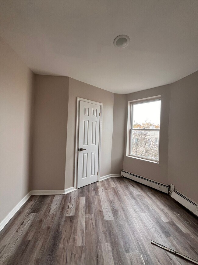 170 Delaware Ave unit 12, Jersey City, NJ 07306 - photo 6
