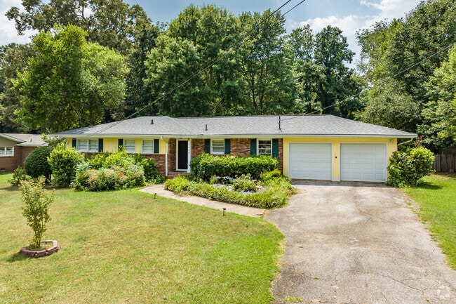 Ranch style home in the Lake Spivey neighborhood of Atlanta.