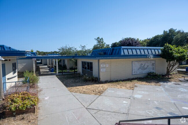 Mar Vista Elementary School is very welcoming to new students.