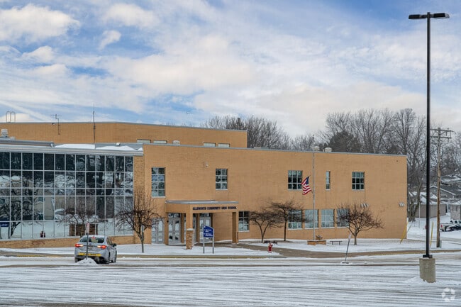 Ellsworth High School is a top rated public high school in Pierce County.