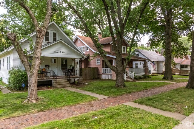 Homes in Chesney Park date back to the early 1900s and some are flanked by red brick sidewalks.