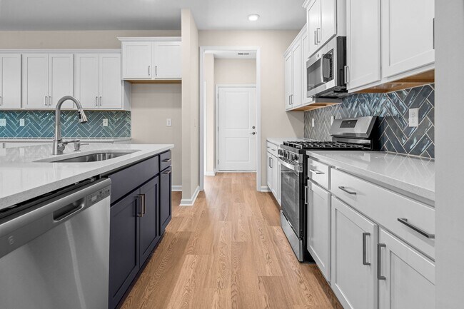 2220 Flatleaf Ct, Longs, SC 29568 - photo 3