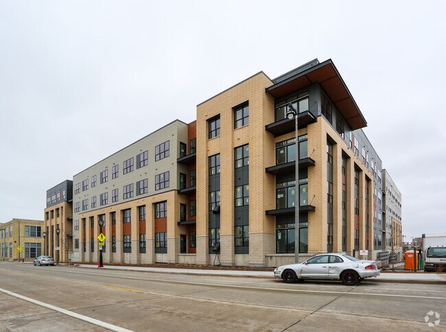 Vim Vigor Lofts, Milwaukee, WI 53205 - photo 3