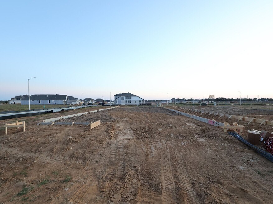 30903 Newcomb Landing Ln, Waller, TX 77484 - photo 1