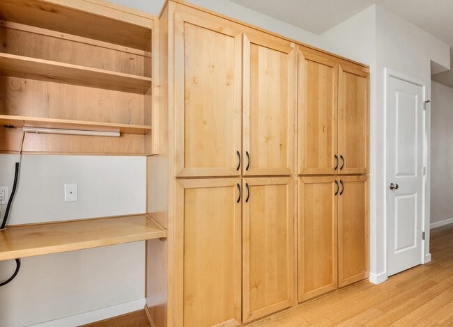 4132 S Corbett Ave, Portland, OR 97239 - photo 3