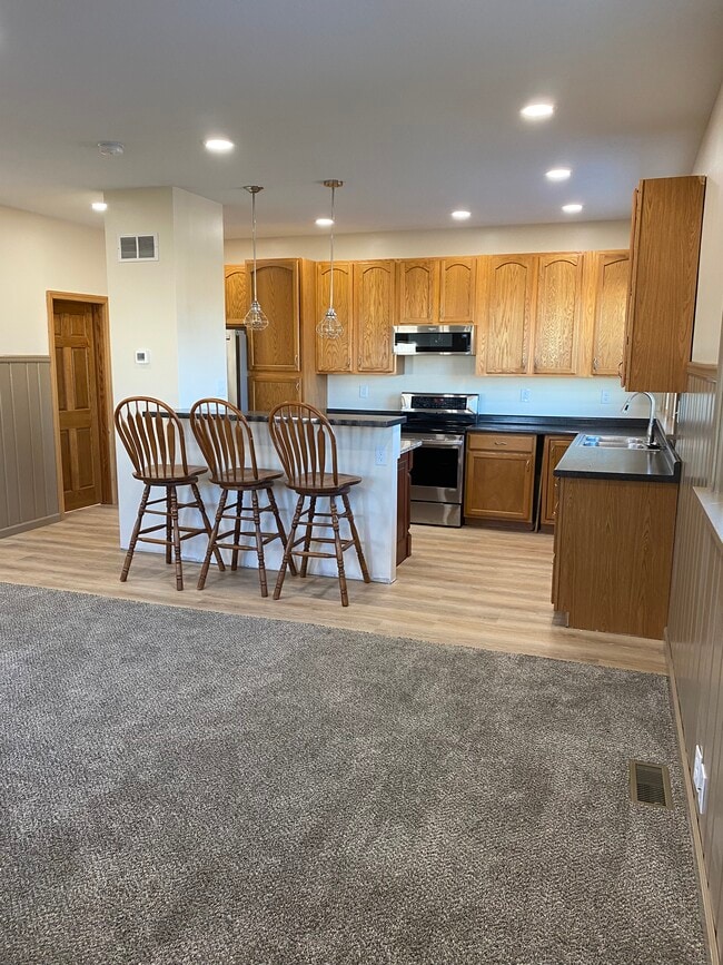 105 Wapak St unit Suite 1, Wapakoneta, OH 45895 - photo 5