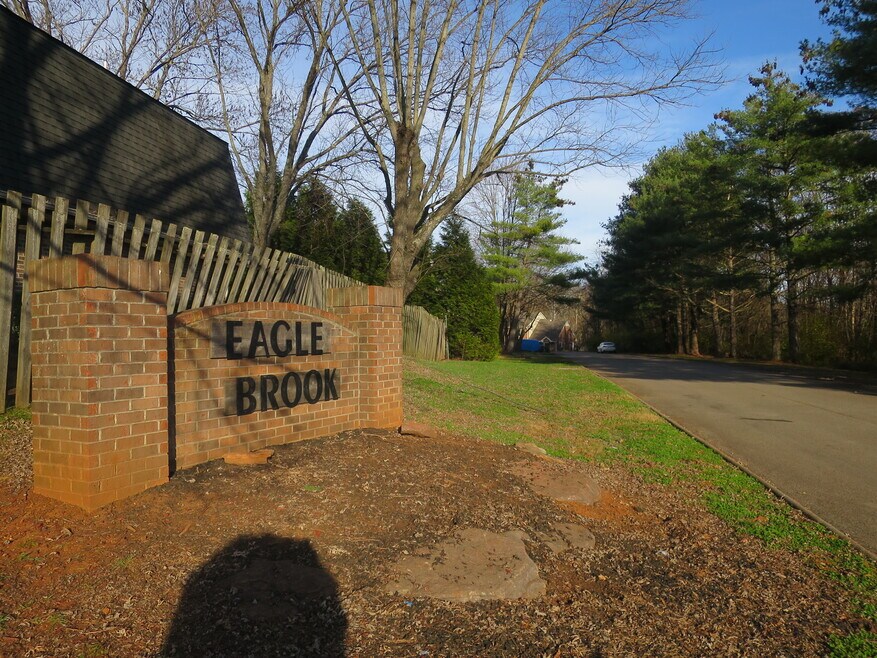 Eagle Brook, Knoxville, TN 37923 - photo 1