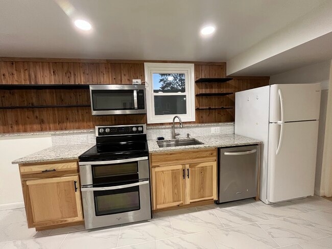 Full Kitchen