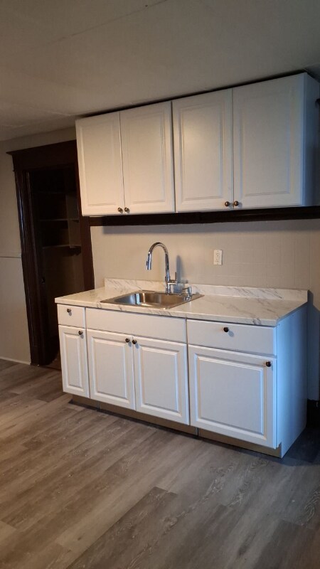 37 Clinton Ave Unit 5R, Holyoke, MA 01040