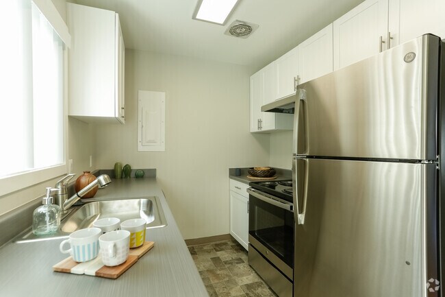 The Enclave, Portland, OR 97202 - photo 4